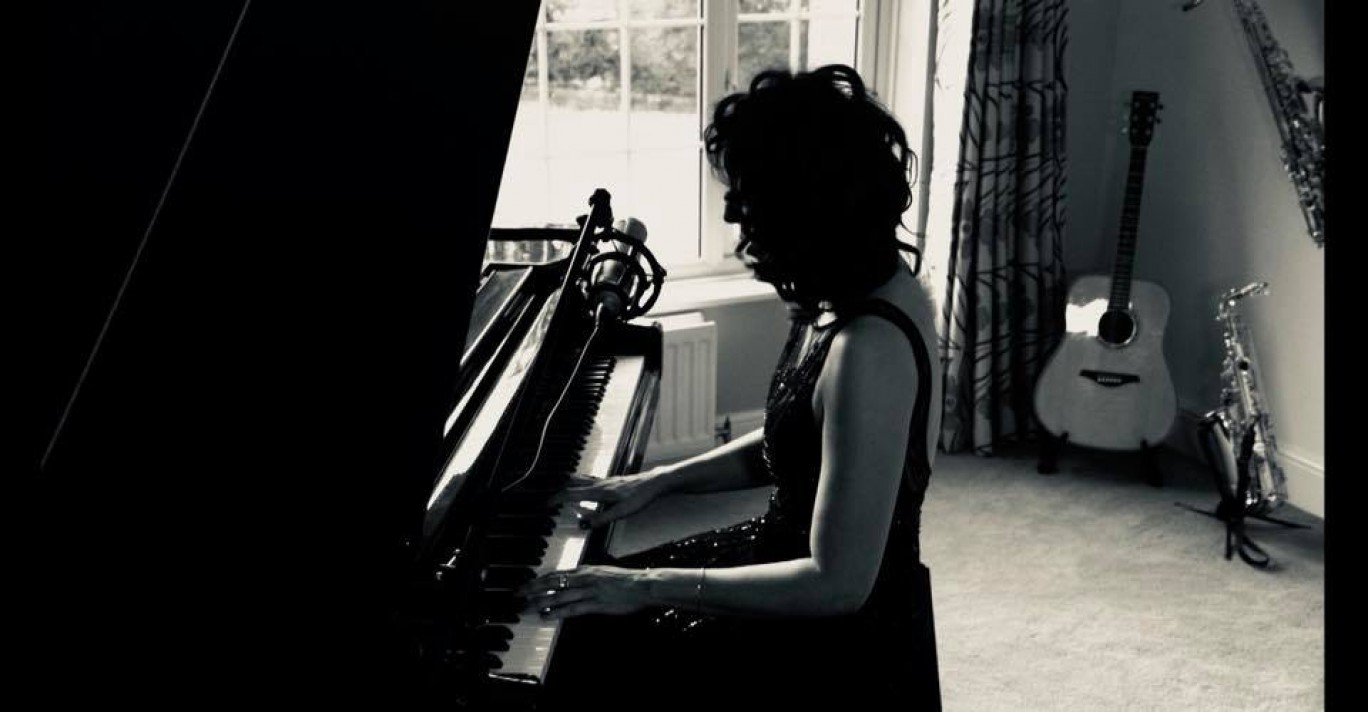 emma-louise-piano 5