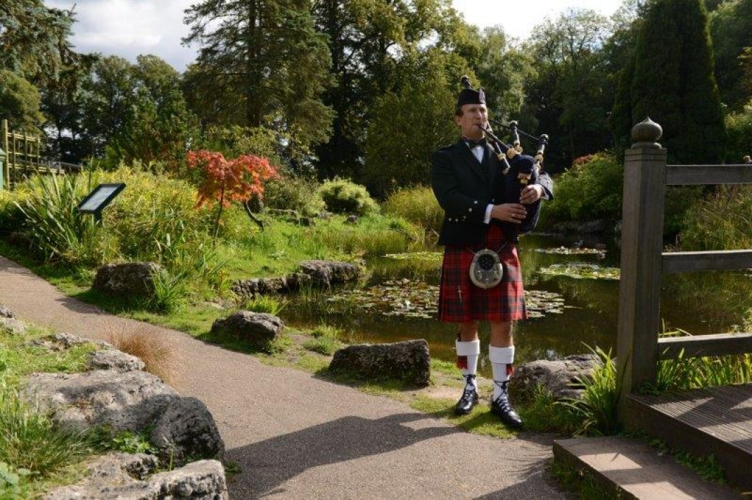 caledonian-bagpipes 12