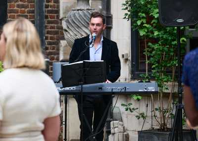 Piers Piano Vocalist Hire London
