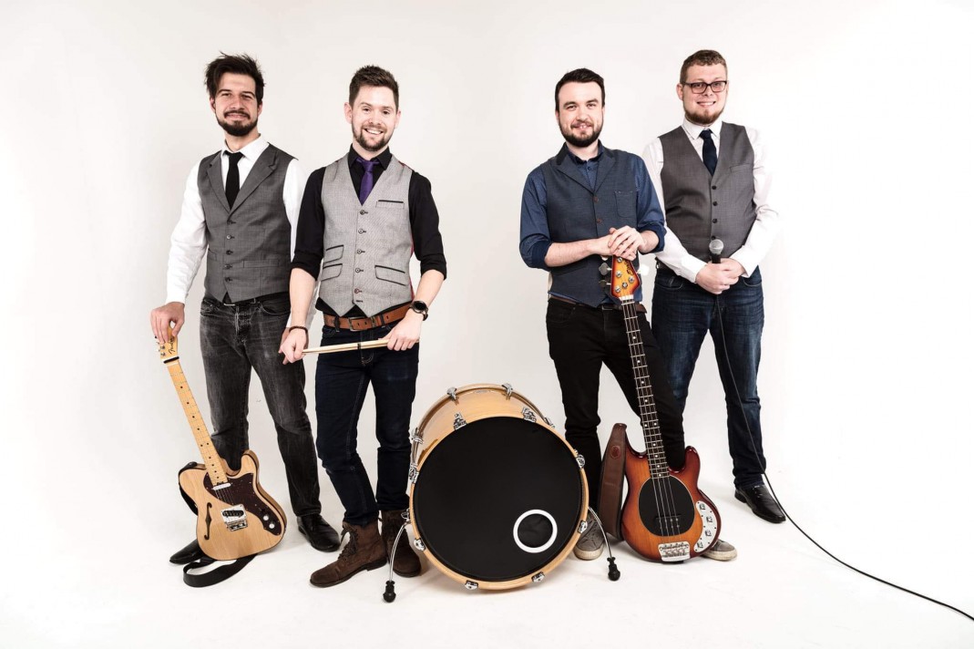 Hire Brady and The Bunch Rock, Pop, Funk & Soul Band Essex