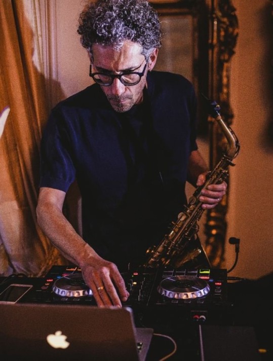 mojo-sax 9