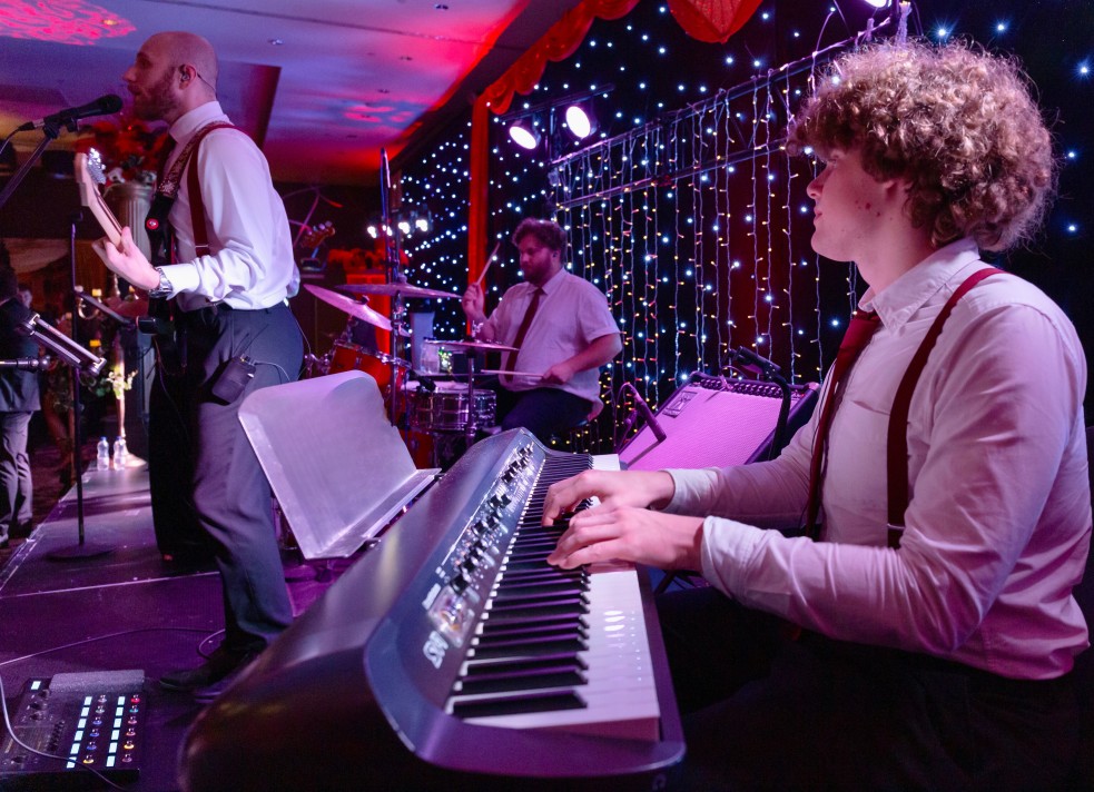 Phayze Impressive 7-Piece Party Band Entertainment Nation