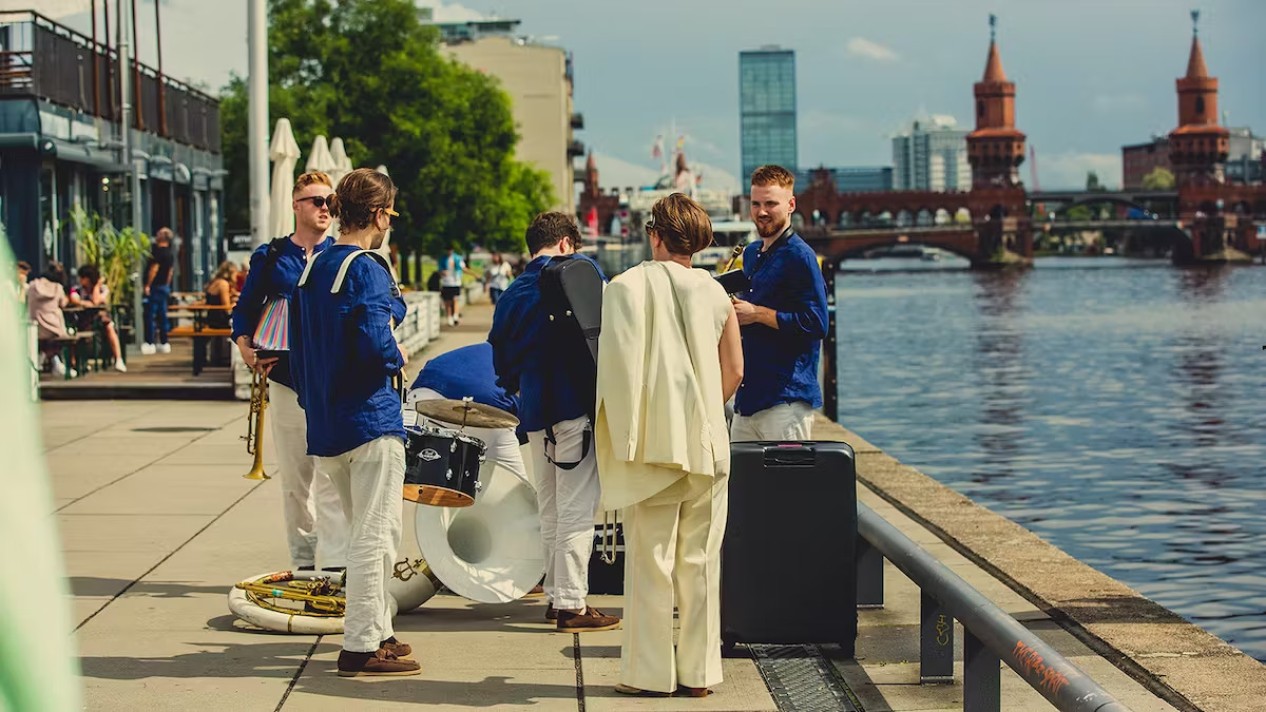 brass-revels 28