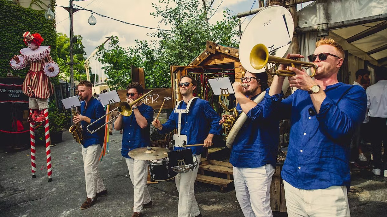 brass-revels 27
