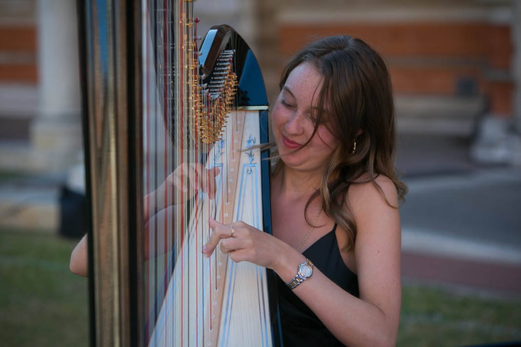 faith-harpist 14