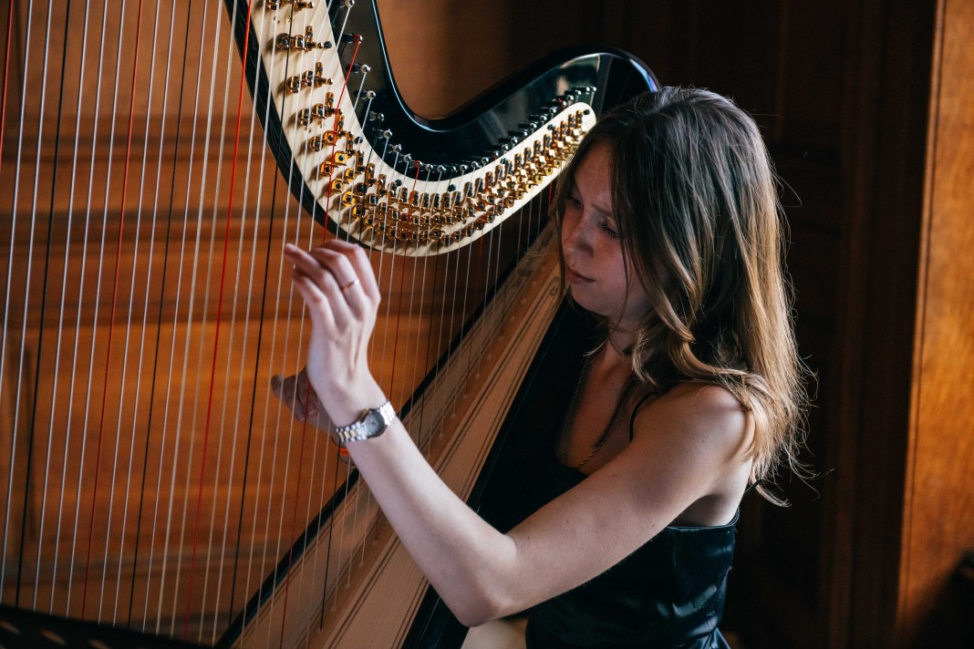 faith-harpist 20