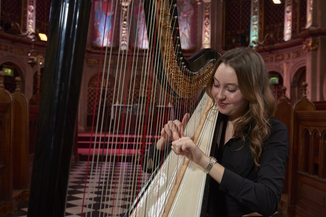 faith-harpist 18