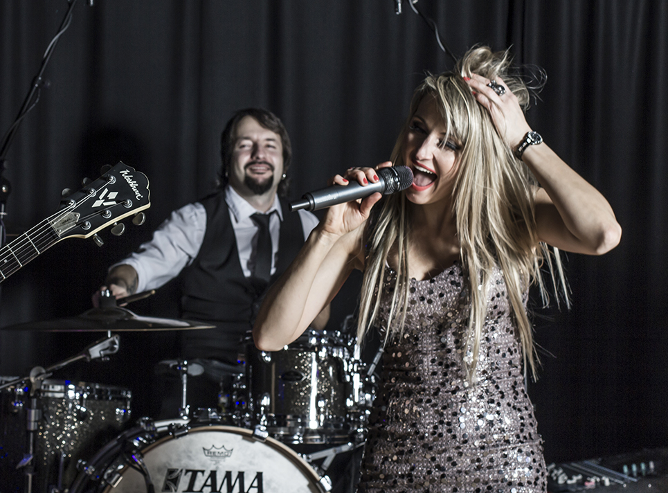 Krazy Keys Female Singer Weddings Corporate Band