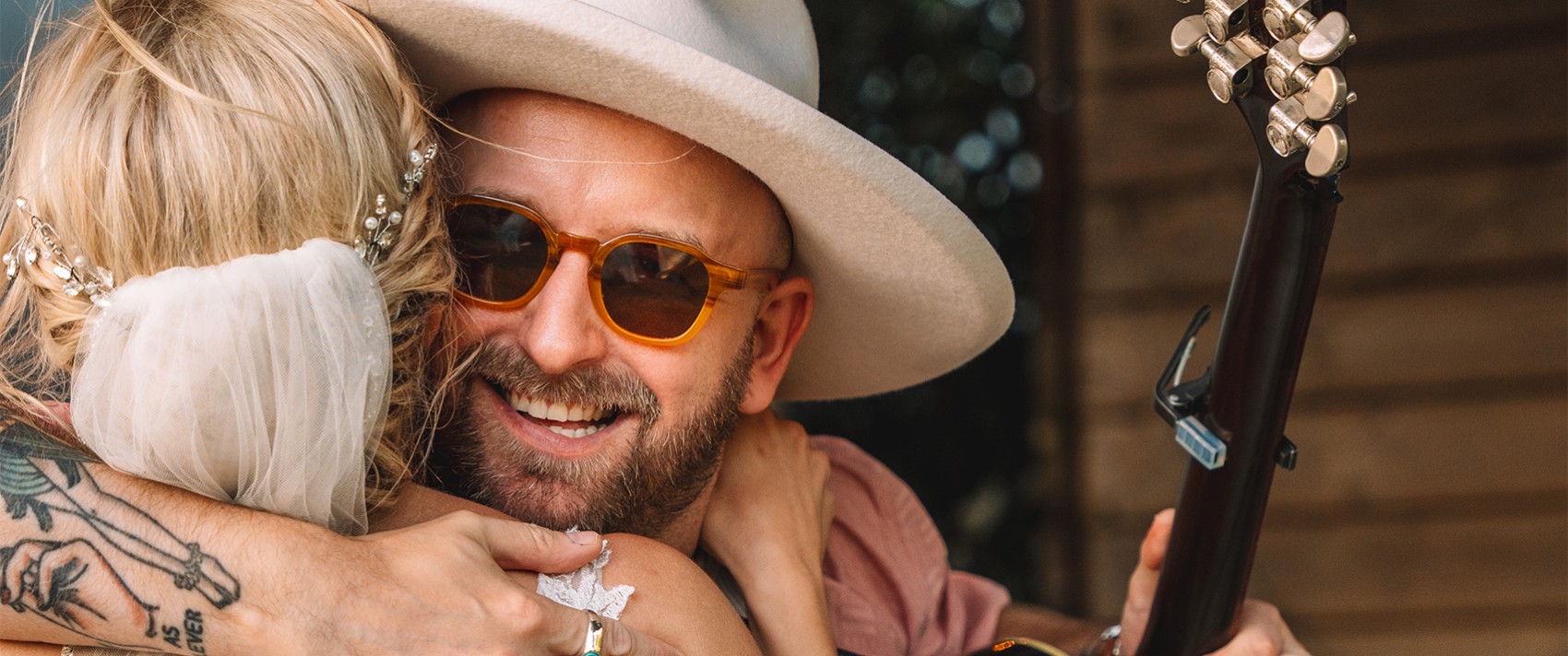 Mikey Adams | Versatile Acoustic Pop & Rock Soloist | Entertainment Nation