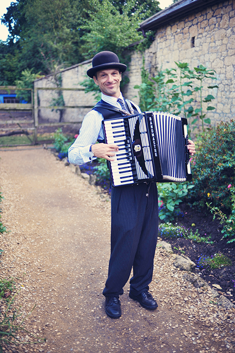 Cafe Maestro Italian Music Performed On Accordion