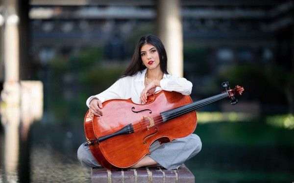 Cellist Janie Superb Solo Acoustic Cello Entertainment Nation