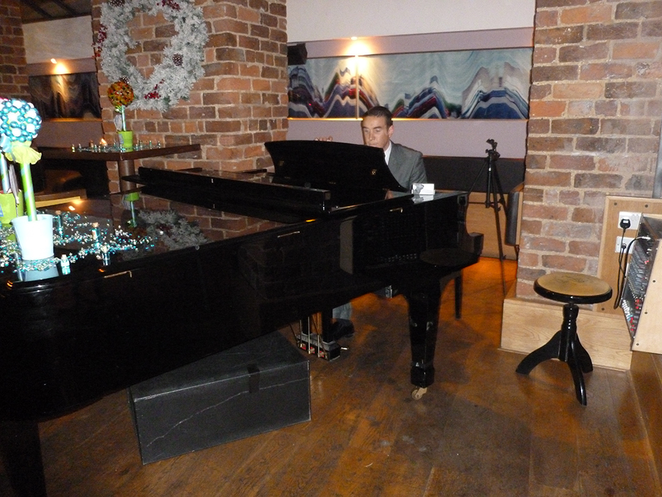 James B Cocktail Pianist Hire