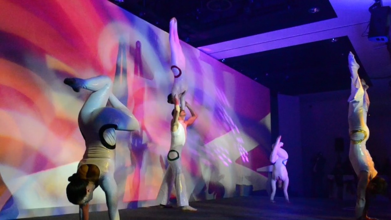 astonishing-acrobats 3