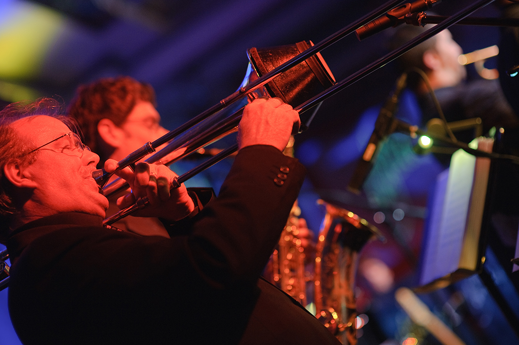 Stellar Swing Live Horns Wedding Band For Hire