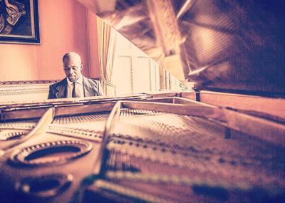 Oak Piano Solo Pianist