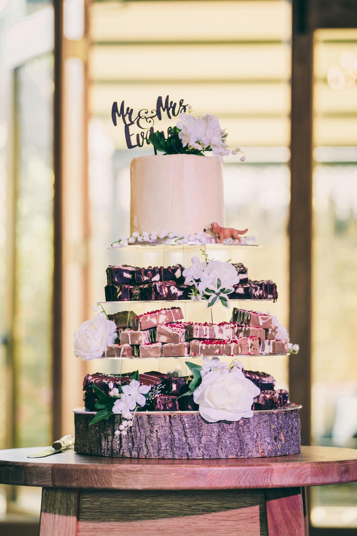 Wedding cake tiers
