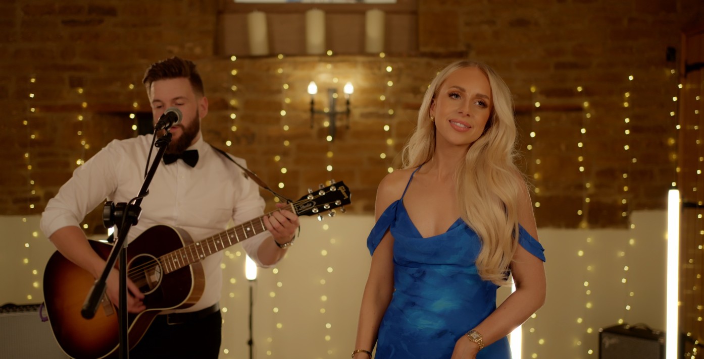 acoustic duo reception